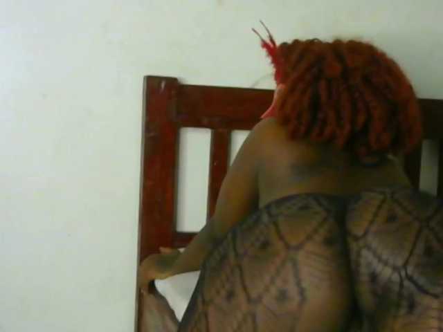 candychic's BongaCams show and profile