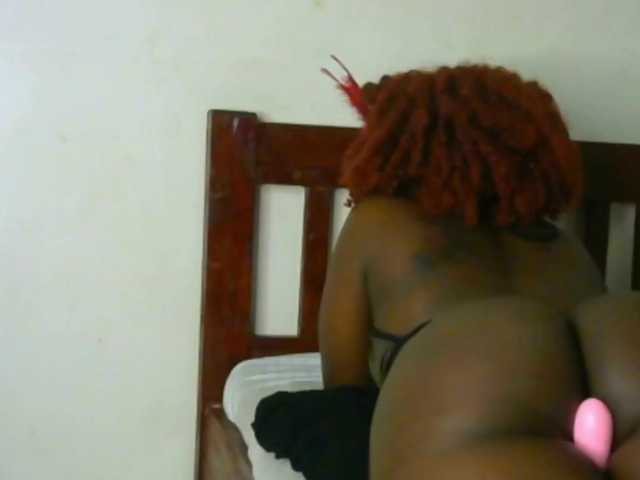 candychic's BongaCams show and profile