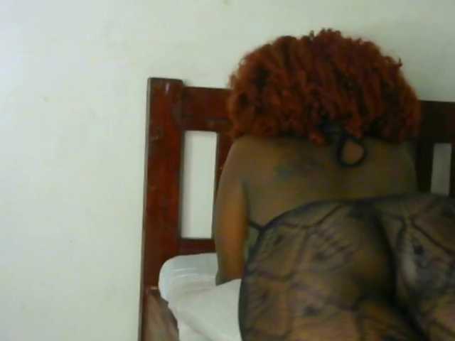 candychic's BongaCams show and profile