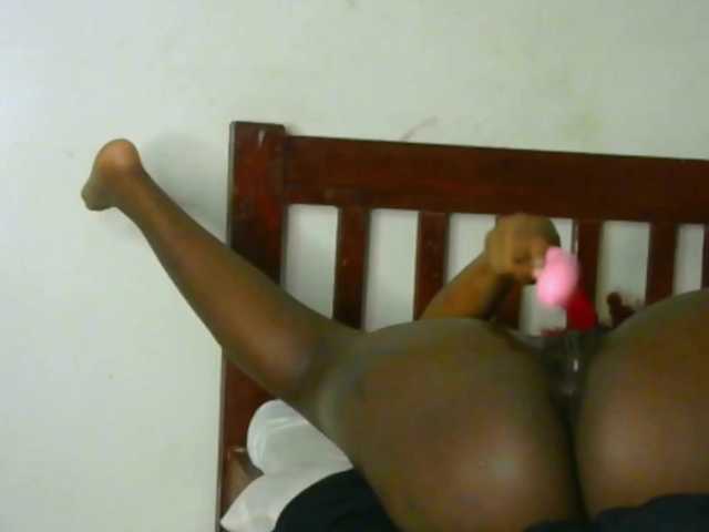 candychic's BongaCams show and profile