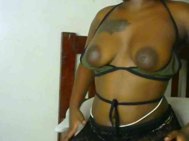 candychic Live Webcam on BongaCams