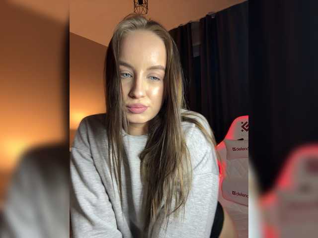 Lerwsss9's BongaCams show and profile