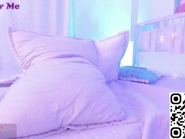 Saamii-robertss01's BongaCams show and profile