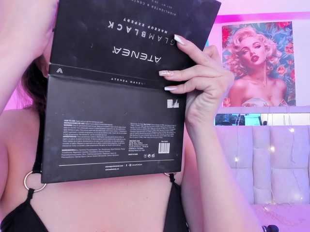 Saamii-robertss01's BongaCams show and profile