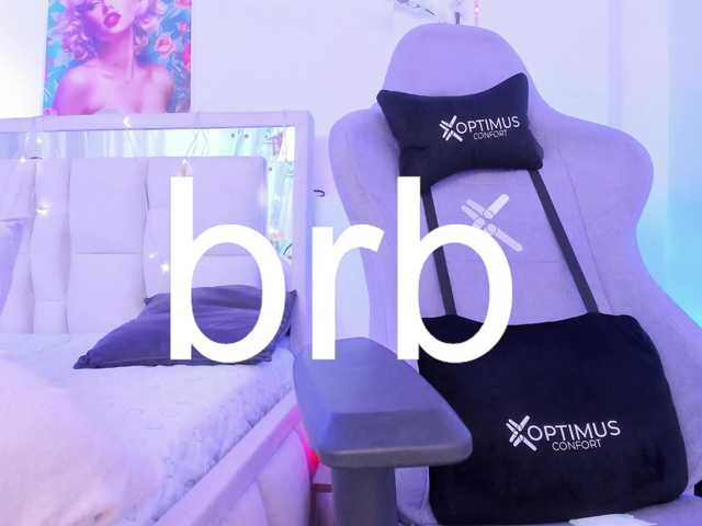 Saamii-robertss01's BongaCams show and profile