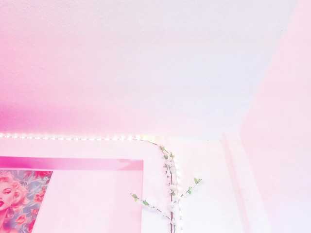 Saamii-robertss01's BongaCams show and profile