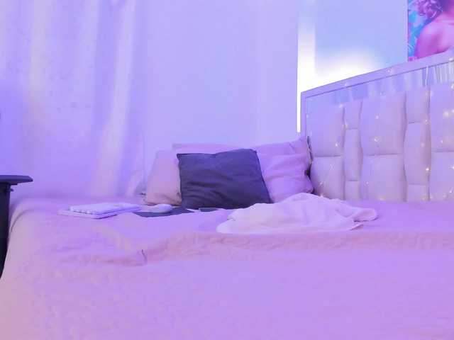 Saamii-robertss01's BongaCams show and profile