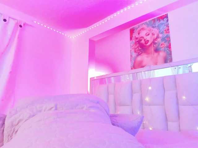 Saamii-robertss01 from BongaCams is Freechat