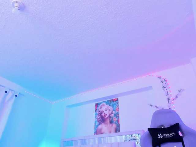 Saamii-robertss01's BongaCams show and profile