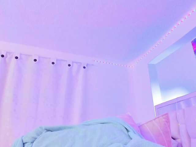 Saamii-robertss01's BongaCams show and profile