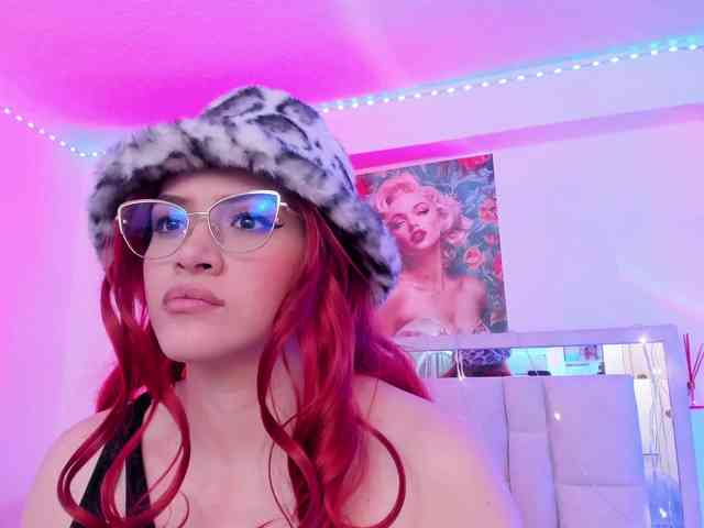 Saamii-robertss01 webcam