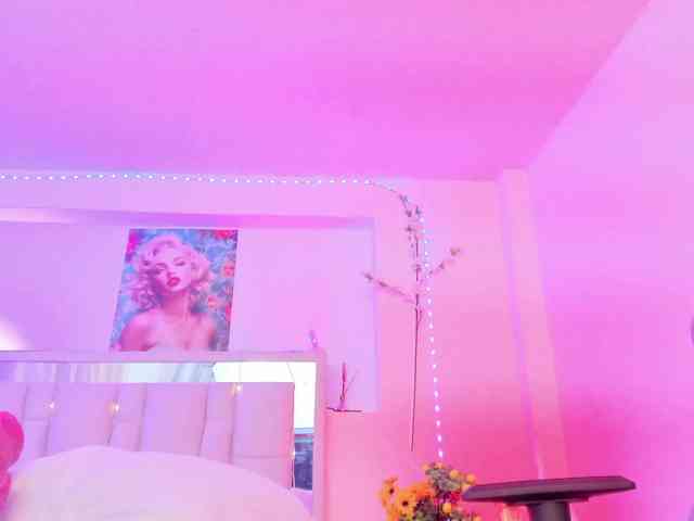 Saamii-robertss01 webcam