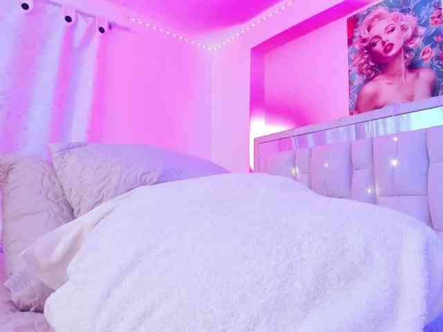 Saamii-robertss01 webcam