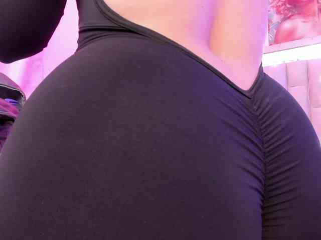 Saamii-robertss01 webcam