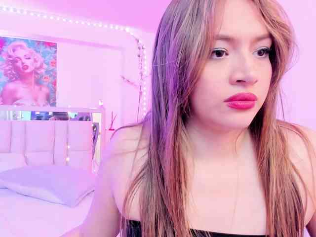 Saamii-robertss01 webcam