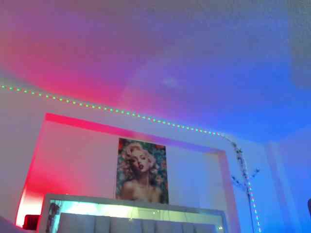 Saamii-robertss01 webcam