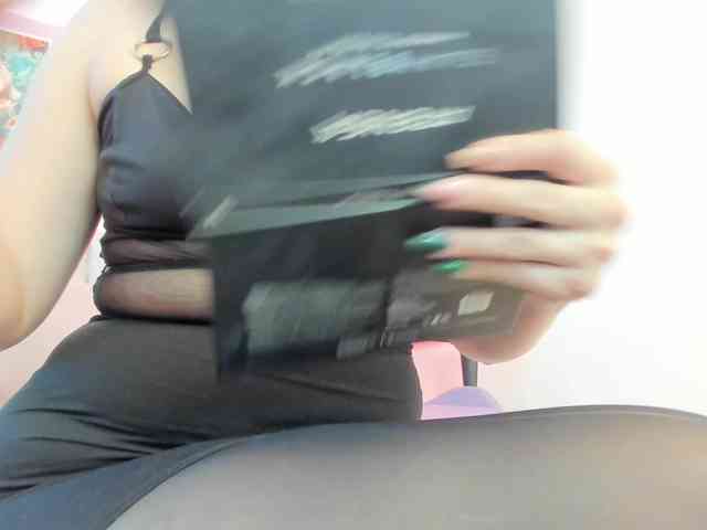 Saamii-robertss01 Saamii-robertss01