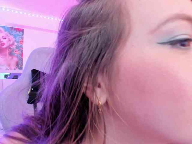 Saamii-robertss01 webcam