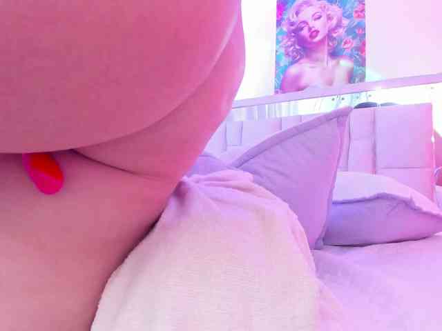 Saamii-robertss01 webcam