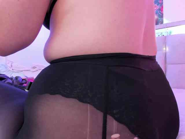 Saamii-robertss01 webcam