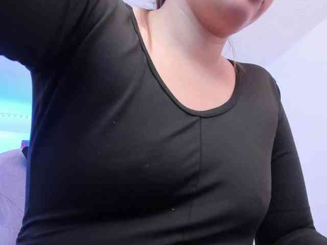 Saamii-robertss01 webcam