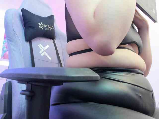 Saamii-robertss01 webcam