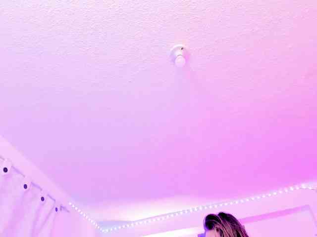 Saamii-robertss01 webcam