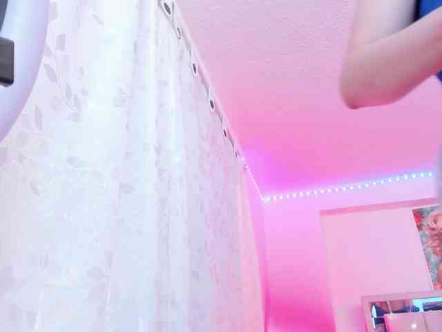 Saamii-robertss01 webcam