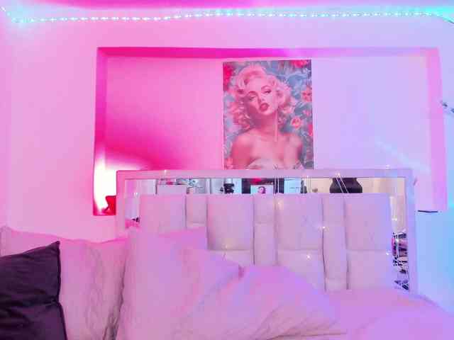 Saamii-robertss01 webcam