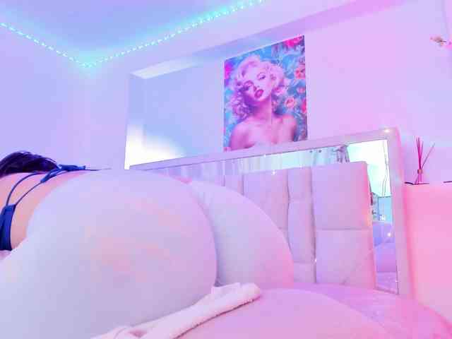 Saamii-robertss01 webcam