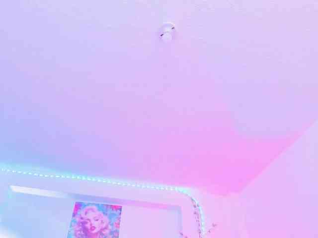 Saamii-robertss01 webcam