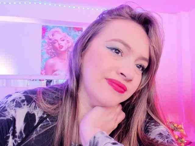 Saamii-robertss01 webcam