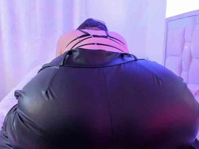 Saamii-robertss01 webcam