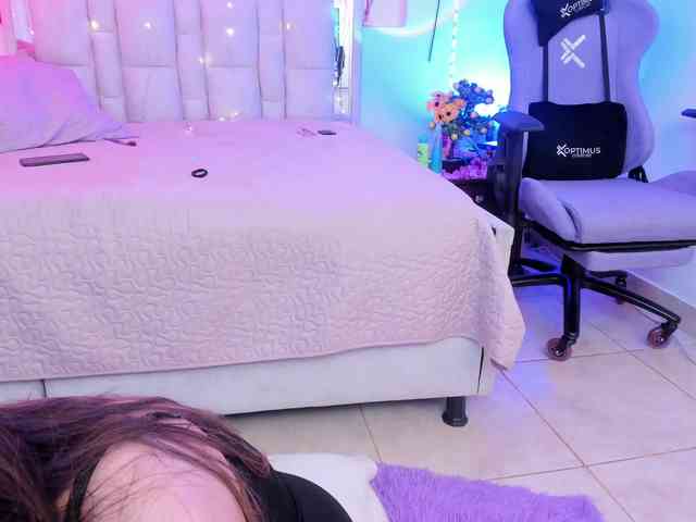 Saamii-robertss01 webcam