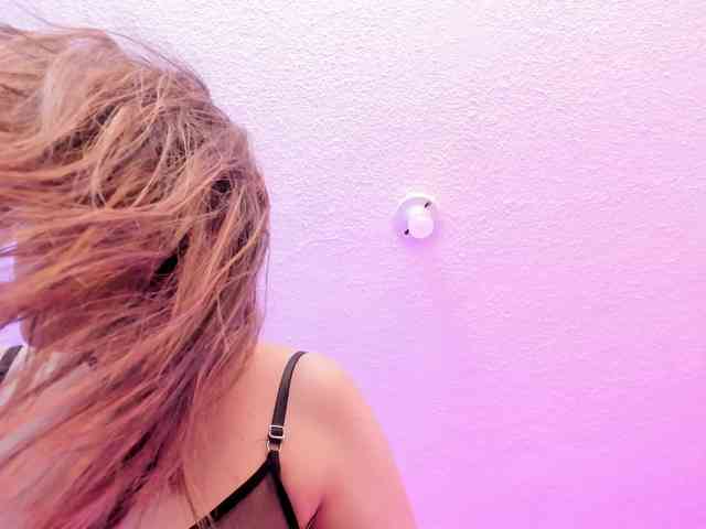 Saamii-robertss01 webcam