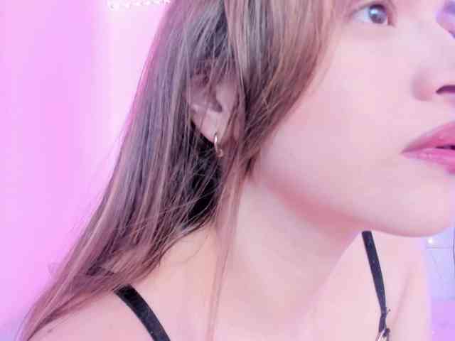 Saamii-robertss01 webcam