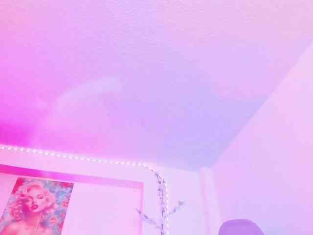 Saamii-robertss01 webcam