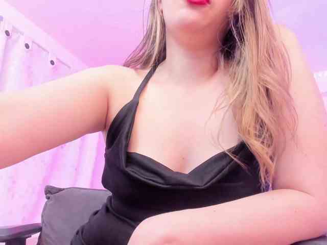 Saamii-robertss01 webcam