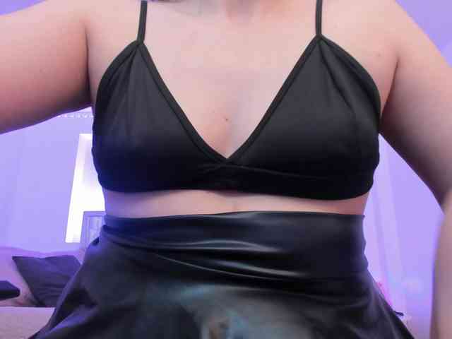 Saamii-robertss01 webcam