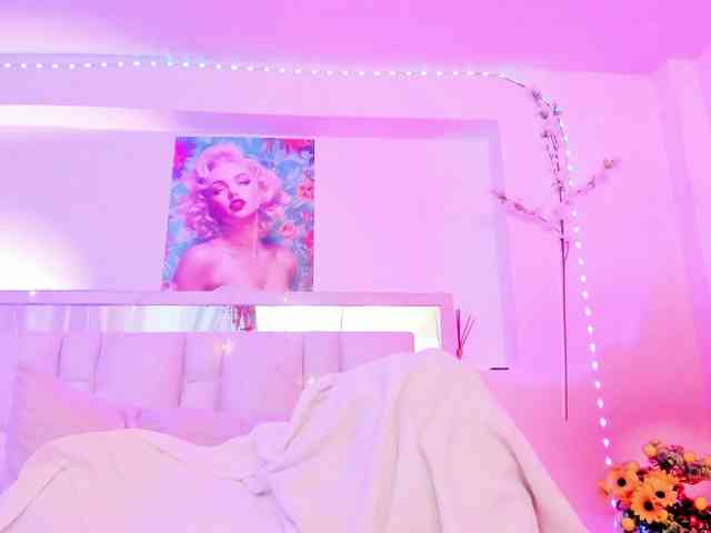 Saamii-robertss01 webcam