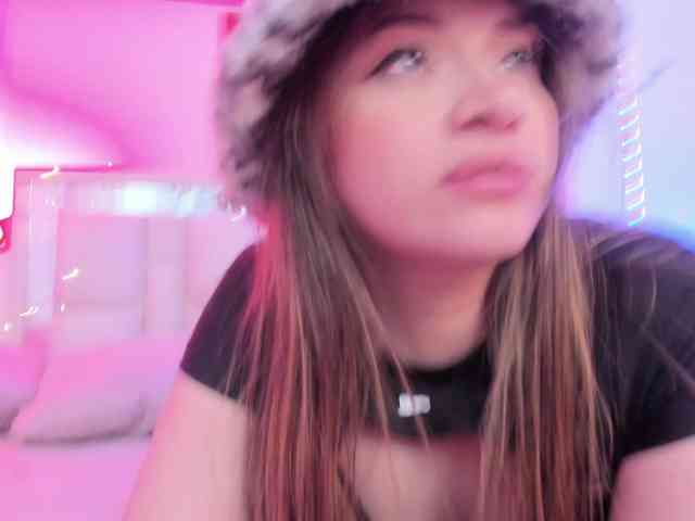 Saamii-robertss01 webcam