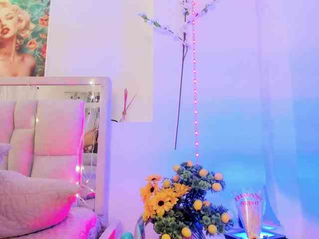 Saamii-robertss01 webcam