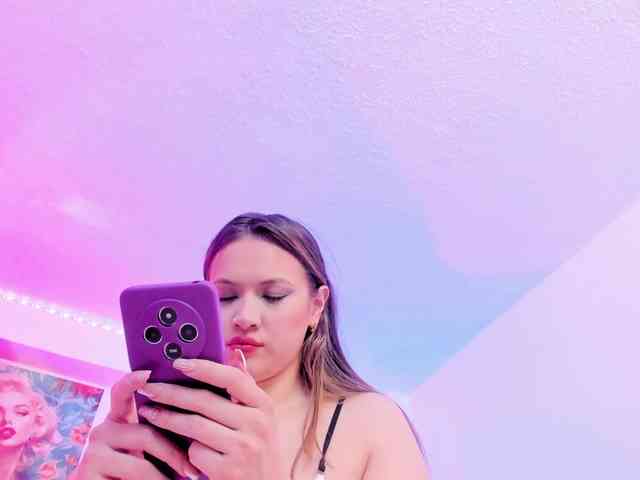 Saamii-robertss01 webcam