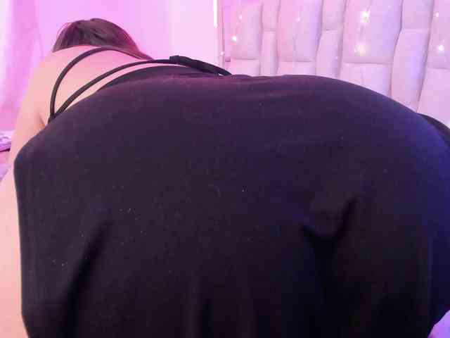 Saamii-robertss01 webcam