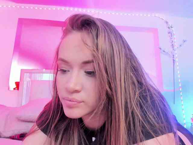 Saamii-robertss01 webcam