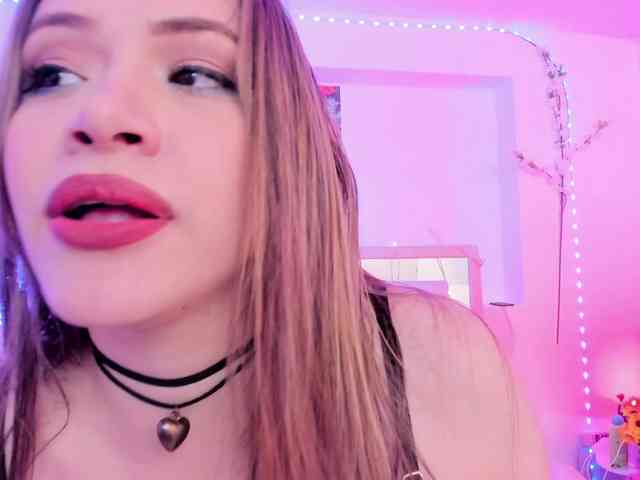 Saamii-robertss01 webcam