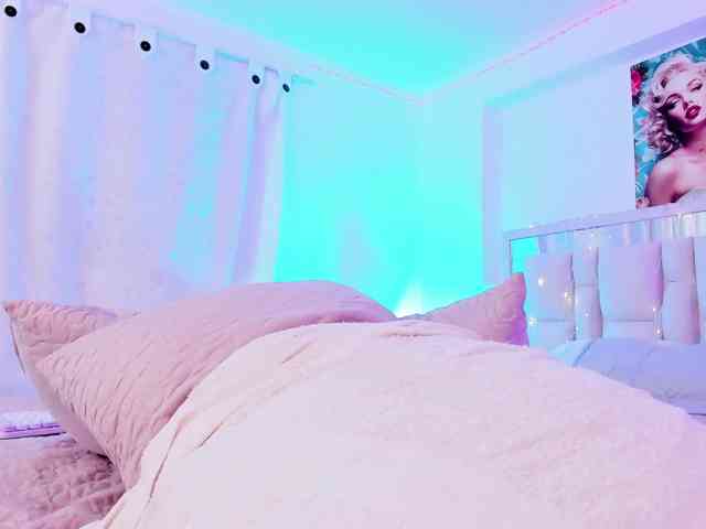 Saamii-robertss01 webcam