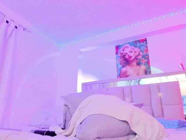 Saamii-robertss01 webcam