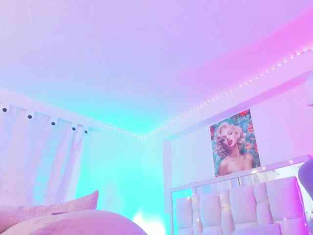 Saamii-robertss01 webcam