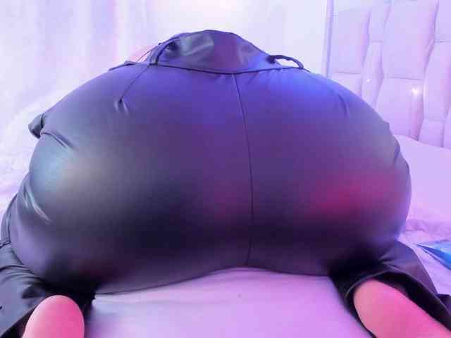 Saamii-robertss01 webcam